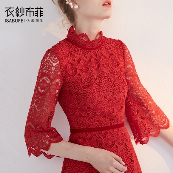 Lace bell sleeves mini dress - Picture 11 of 12